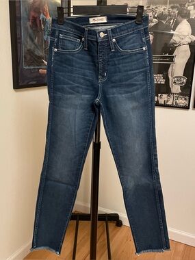 Madewell Women's 26 Slim Straight Raw Hem Denim Jeans Med Wash